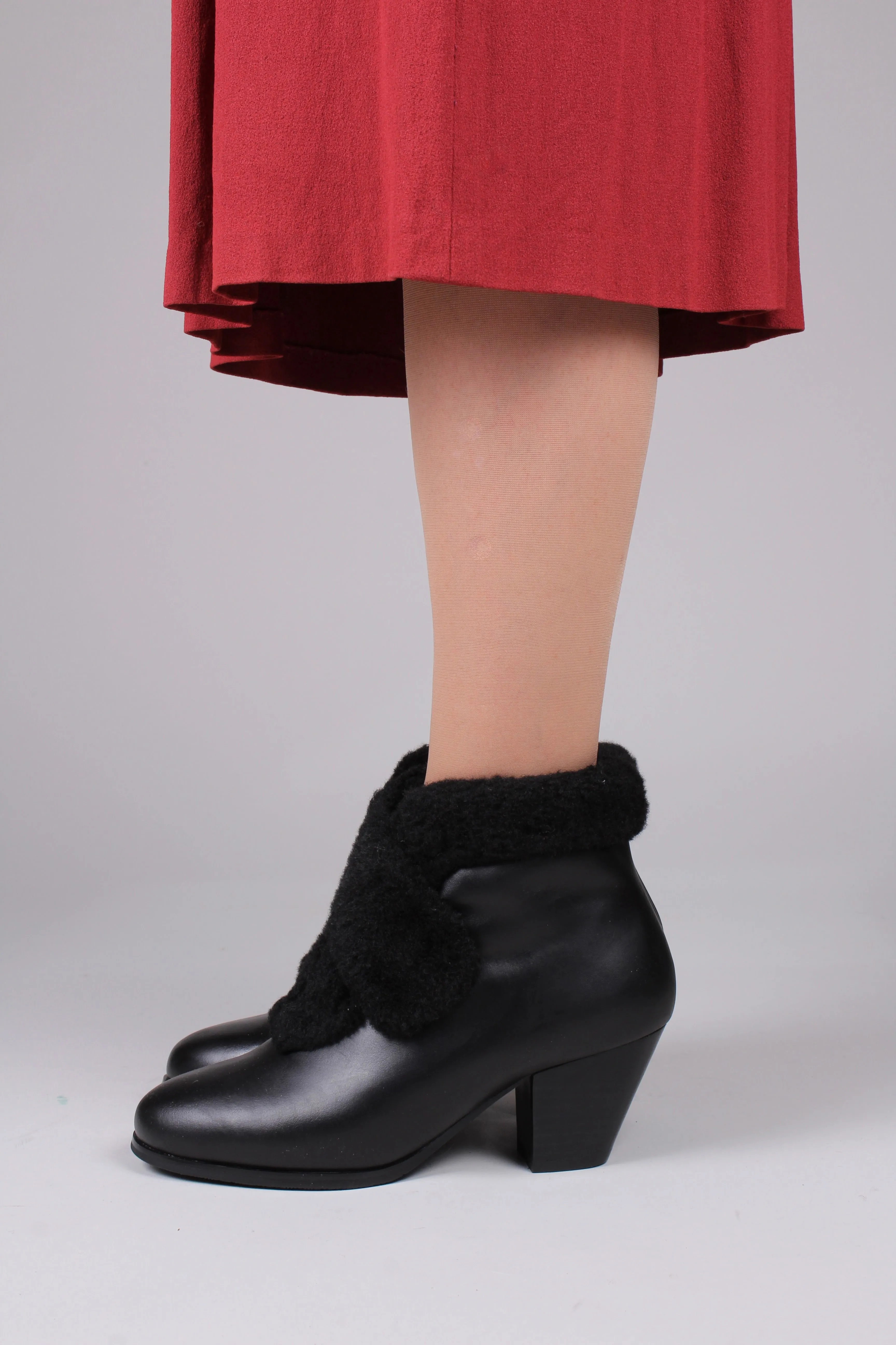 50s style pump booties with wool - Black - Maria