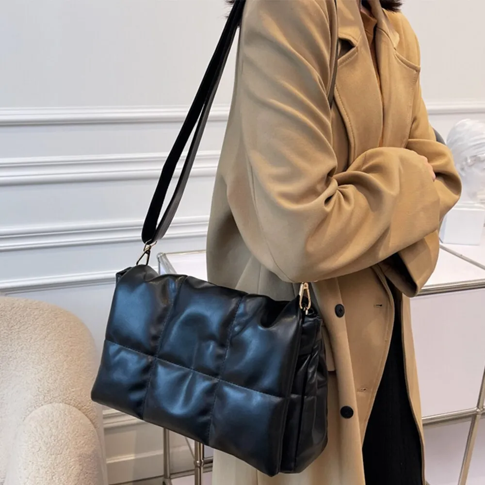 Christmas Gift Casual Quilted Women Crossbody Bag Designer Cotton Padded Shoulder Bag Brands Pad Square Bags for Women Handbags 2021 Tote Lady
