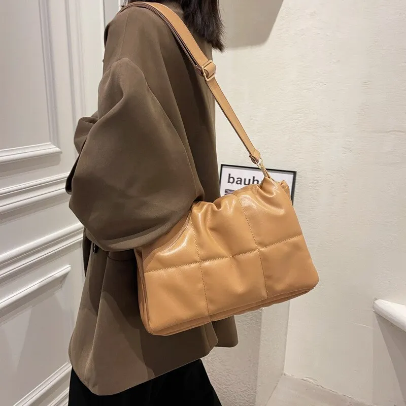 Christmas Gift Casual Quilted Women Crossbody Bag Designer Cotton Padded Shoulder Bag Brands Pad Square Bags for Women Handbags 2021 Tote Lady