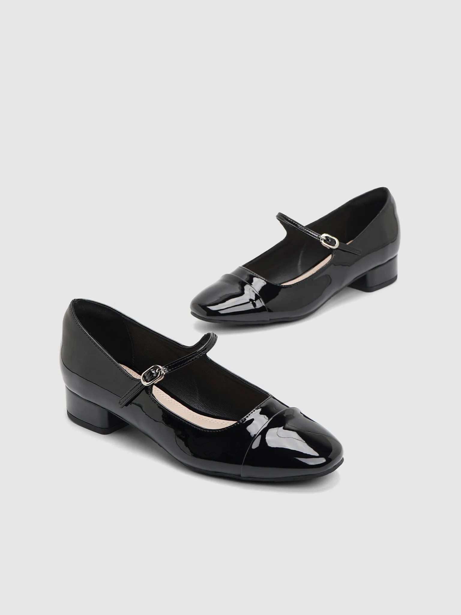 Conrad Mary Jane Pumps