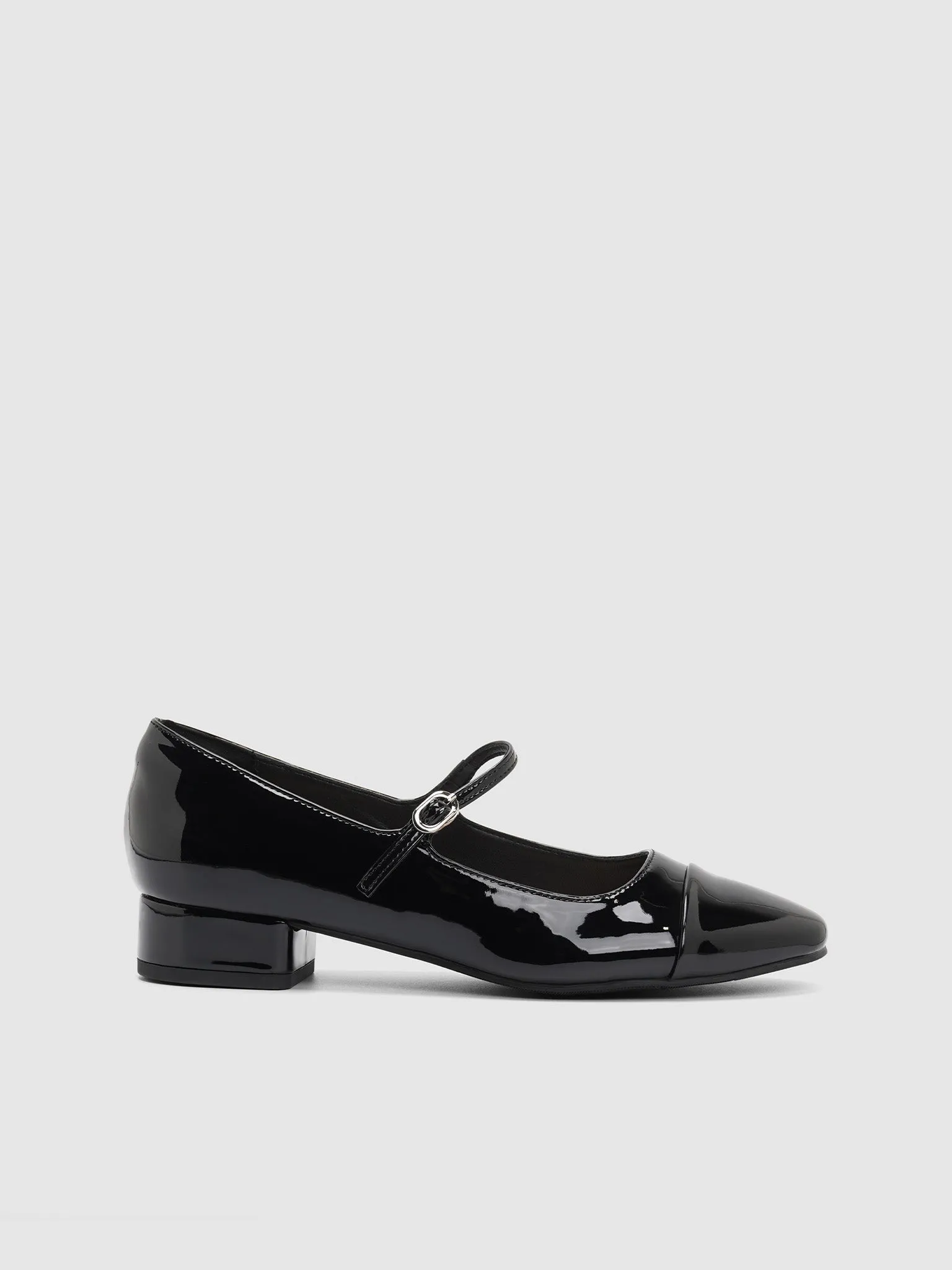 Conrad Mary Jane Pumps