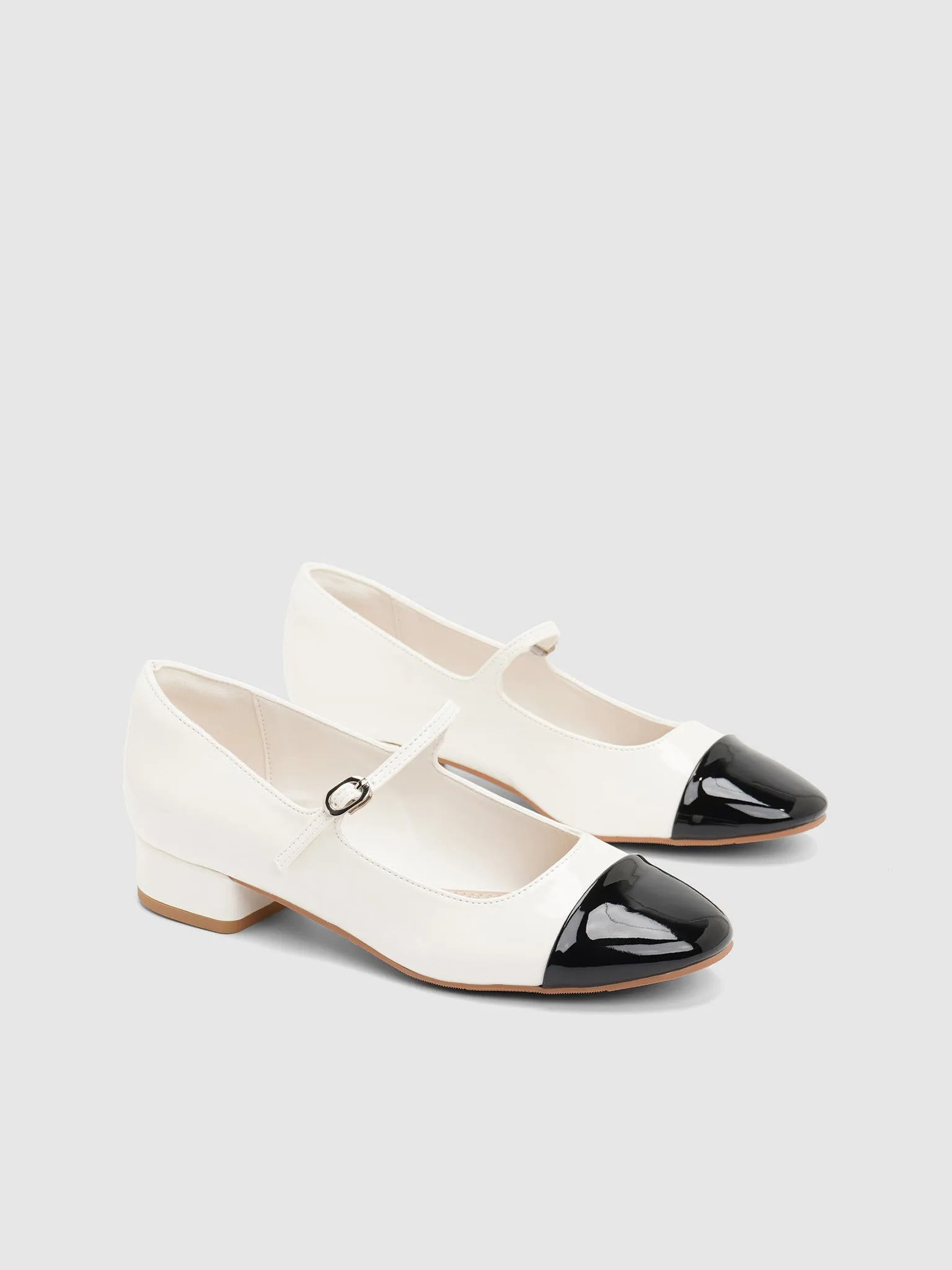 Conrad Mary Jane Pumps