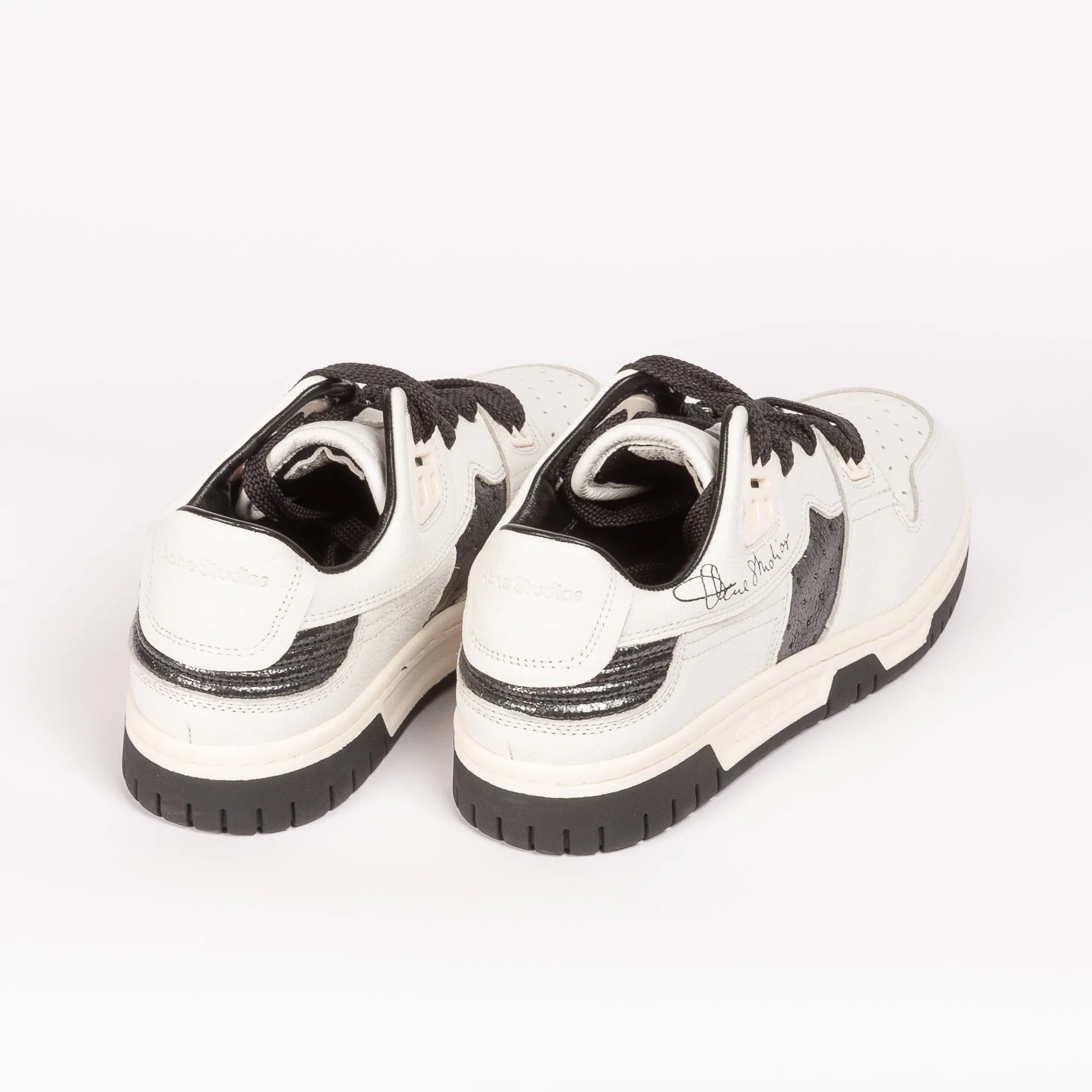 Low Top Sneakers